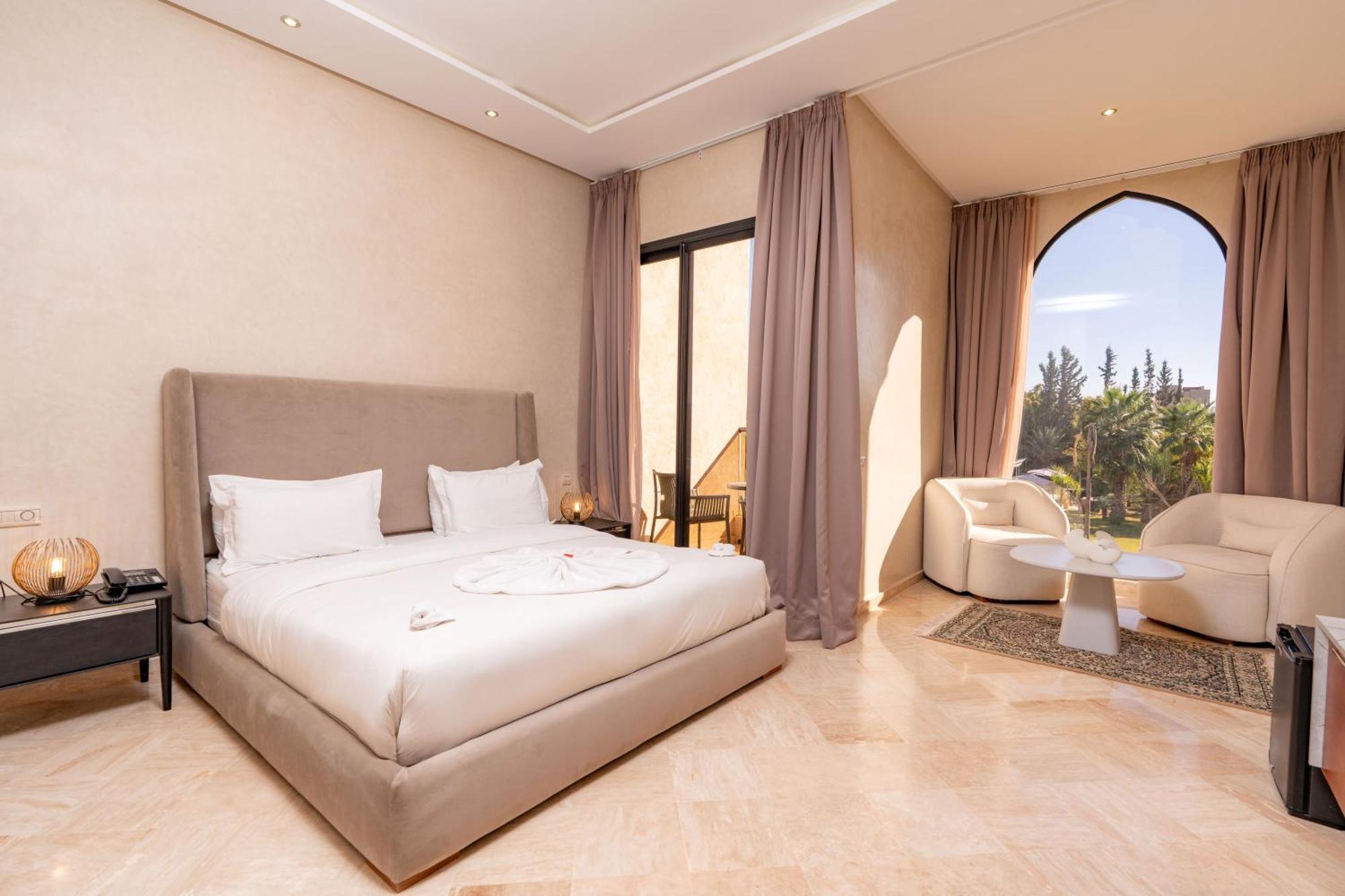King Room with Pool View